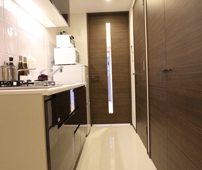 Concieria Shimbashi Crossia