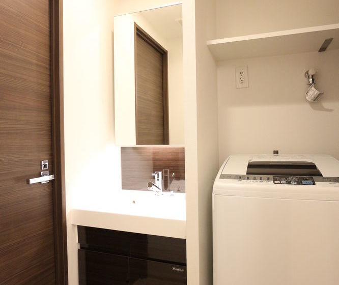 Concieria Shimbashi Crossia