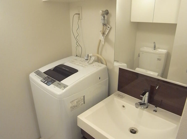 Concieria Shimbashi Crossia