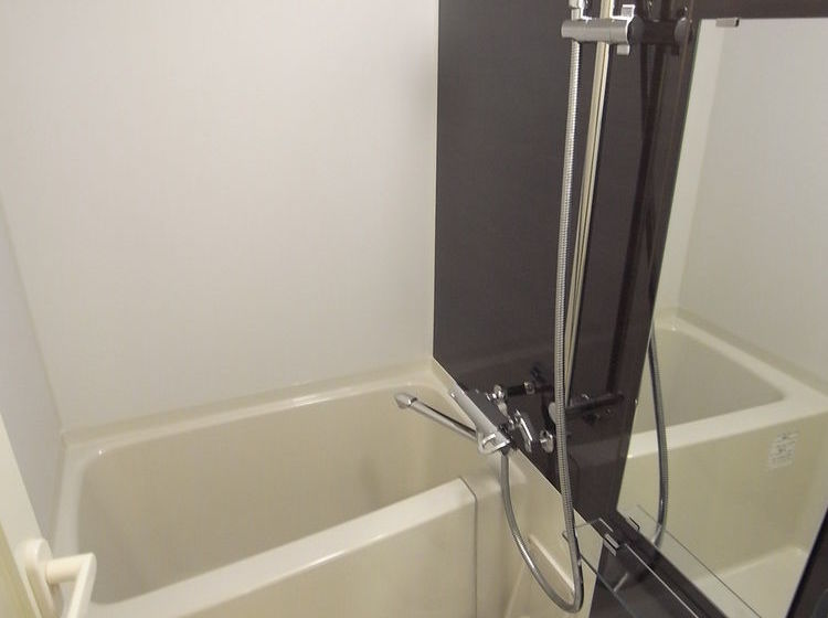 Concieria Shimbashi Crossia