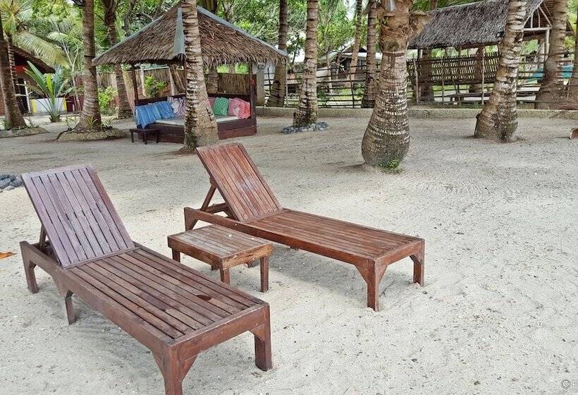 Cooper's Beach Resort