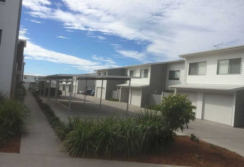 Direct Collective Breeze On Brightwater