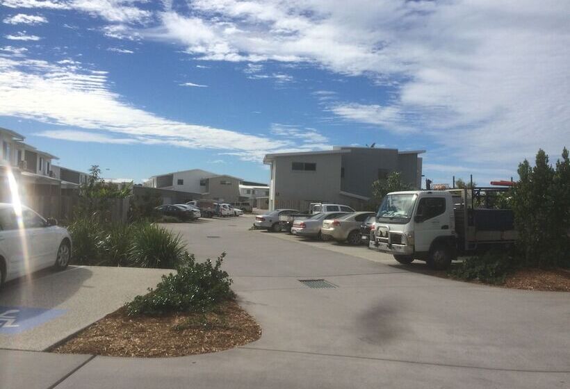 Direct Collective Breeze On Brightwater