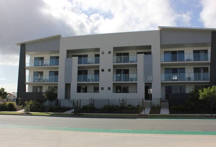 Direct Collective Breeze On Brightwater