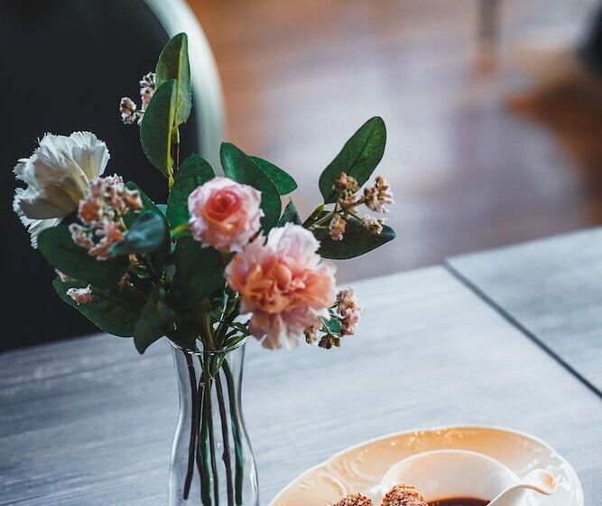 Hellisholar Cottages