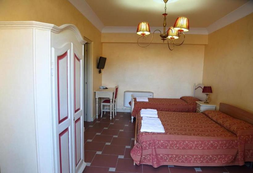 ホテル Agriturismo Monticelli