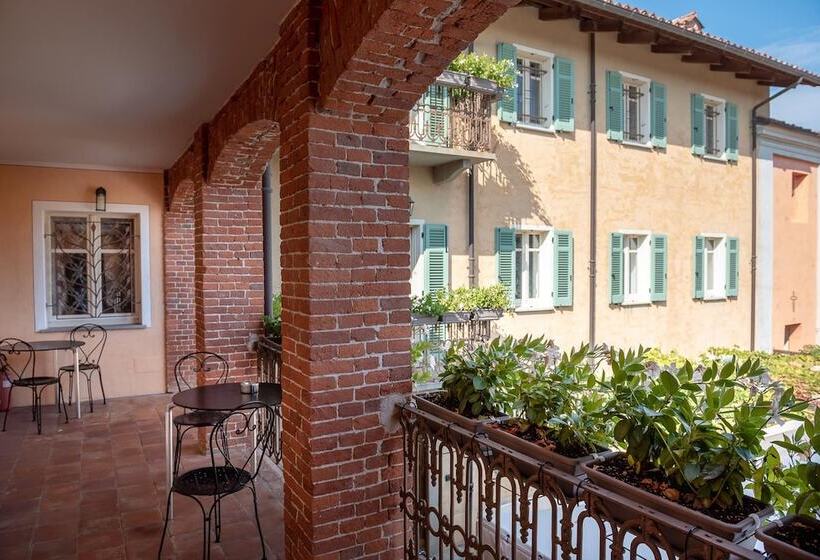 בית מלון כפרי San Martino Langhe