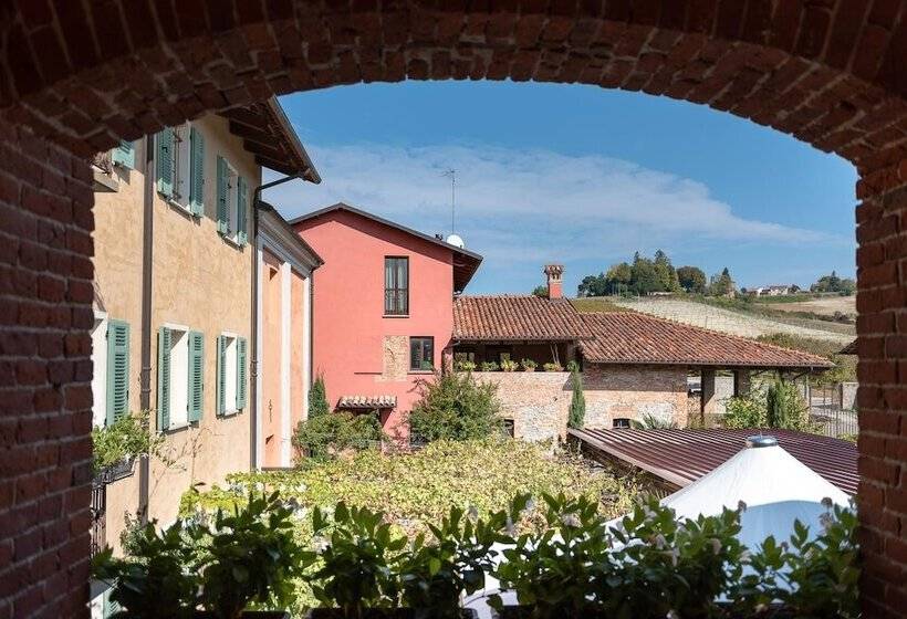 בית מלון כפרי San Martino Langhe