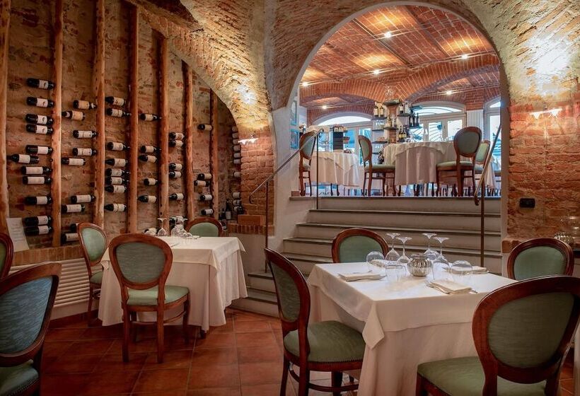 בית מלון כפרי San Martino Langhe