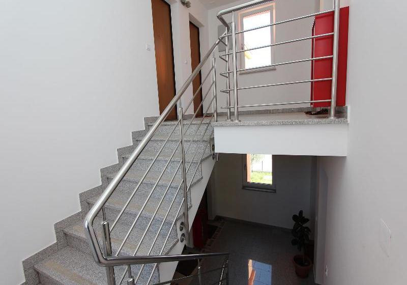 酒店 Apartments Hanna