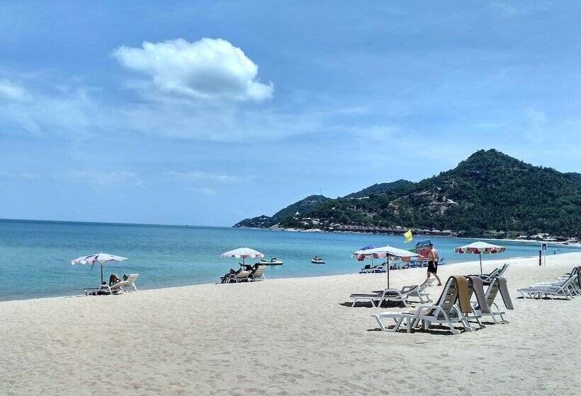 Отель Ubox Samui Hostel Chaweng Beach