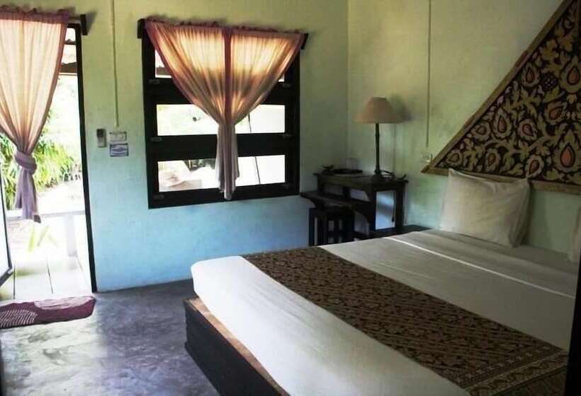 בית מלון כפרי Baan Taayaay