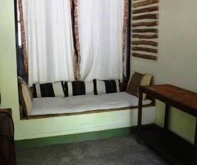 בית מלון כפרי Baan Taayaay