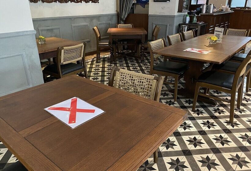 בית מלון כפרי Campbell House