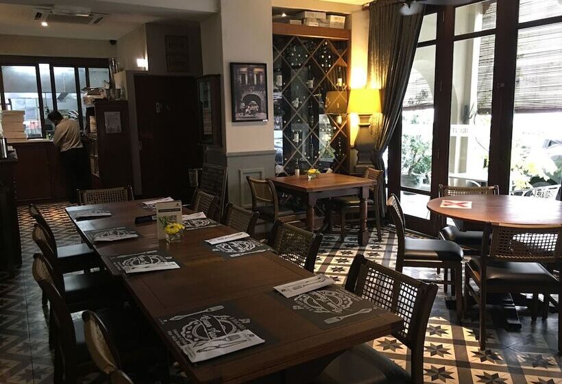 בית מלון כפרי Campbell House