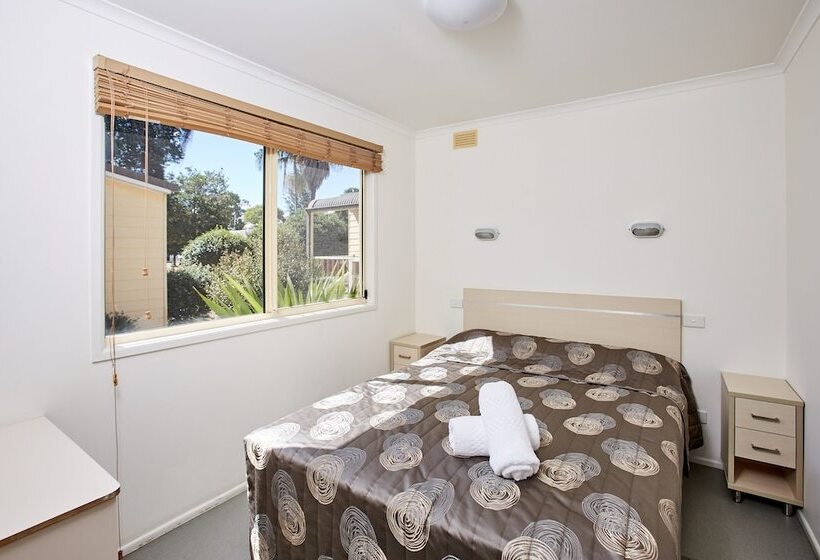 בית מלון כפרי Canton Beach Holiday Park