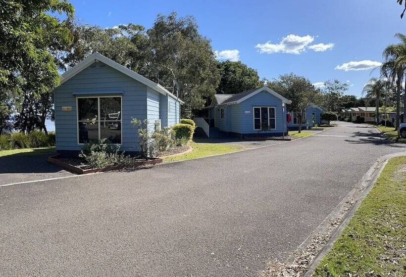 בית מלון כפרי Canton Beach Holiday Park