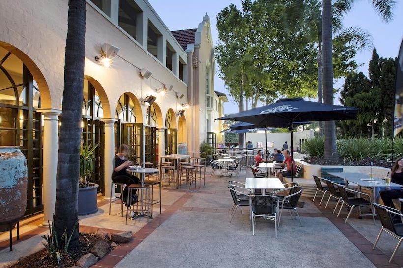 فندق Captain Stirling