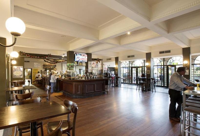 فندق Captain Stirling