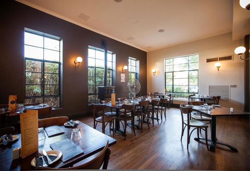 فندق Captain Stirling