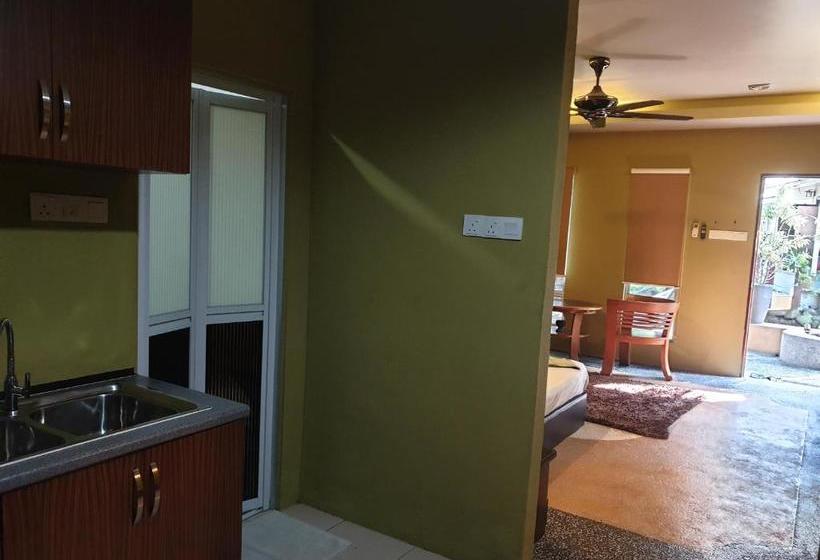 هتل Casa Loma Resort
