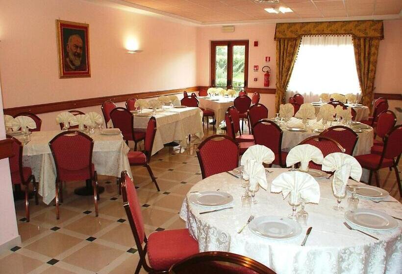 Отель Centro Di Spiritualita Padre Pio