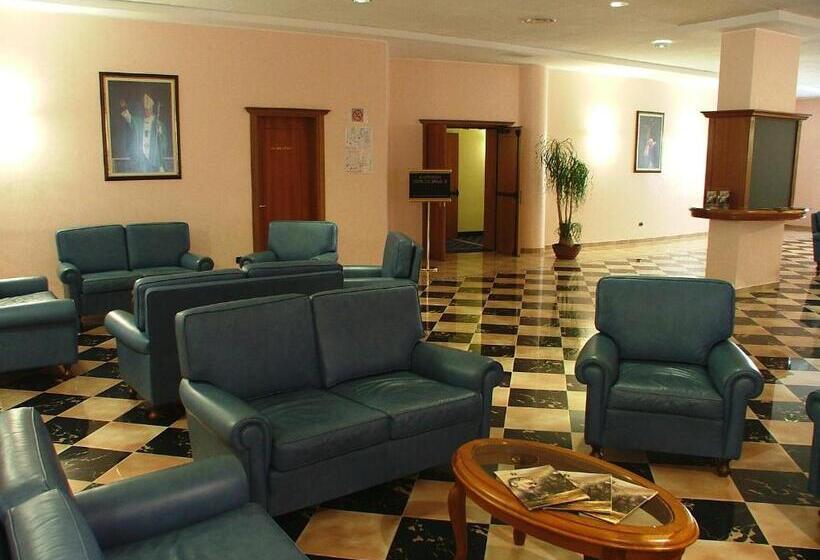 Отель Centro Di Spiritualita Padre Pio