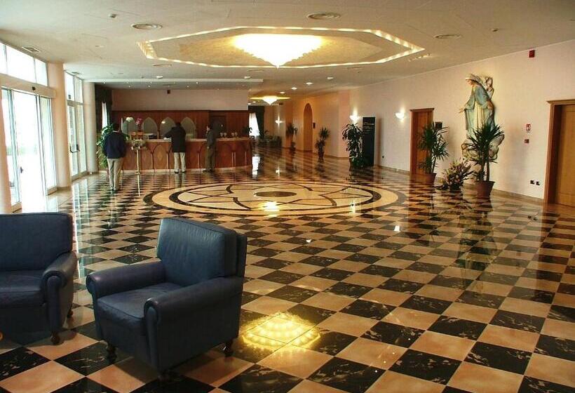 Отель Centro Di Spiritualita Padre Pio