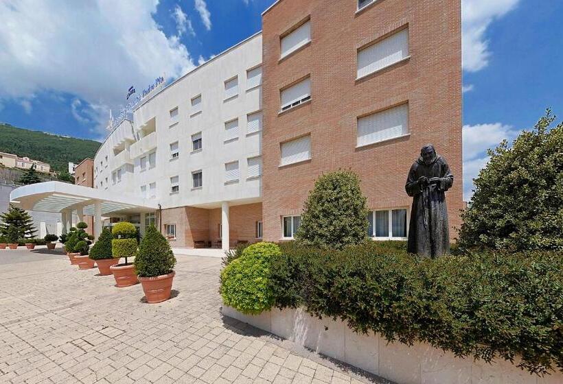 Отель Centro Di Spiritualita Padre Pio