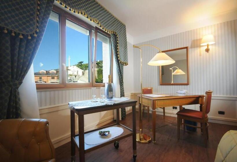 Отель Centro Di Spiritualita Padre Pio