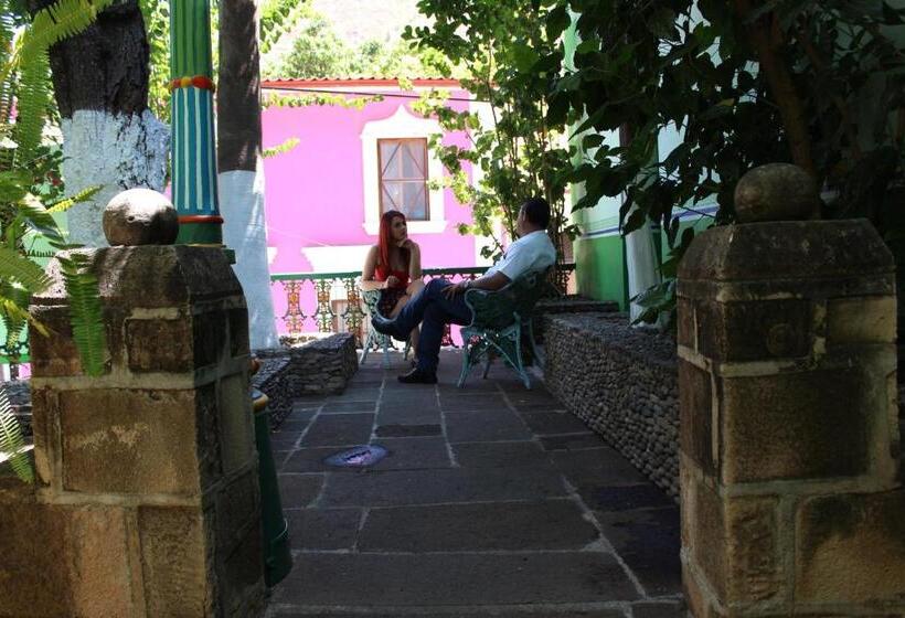 فندق Copper Canyon Riverside Lodge