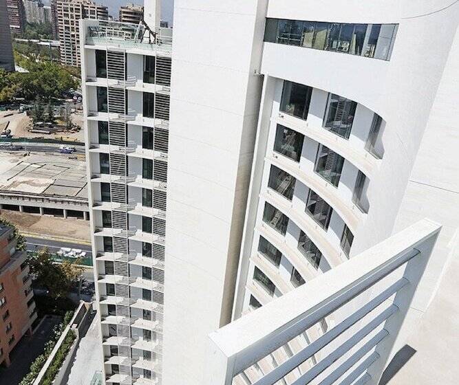 Отель Doubletree By Hilton Santiago Kennedy