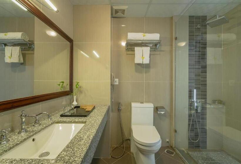 هتل Eden Plaza Danang