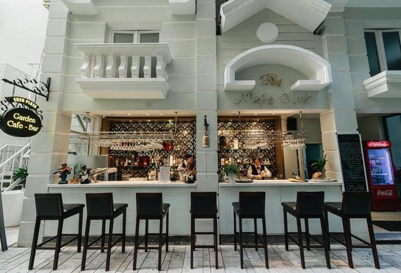 هتل Eden Plaza Danang