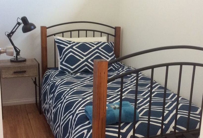 호텔 Gladstone Caravan Park  South Australia