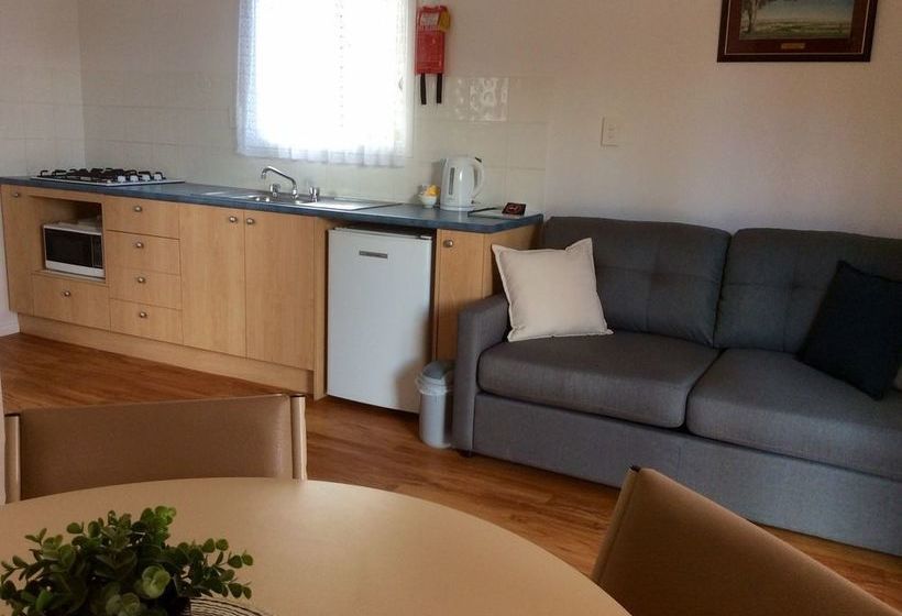 호텔 Gladstone Caravan Park  South Australia