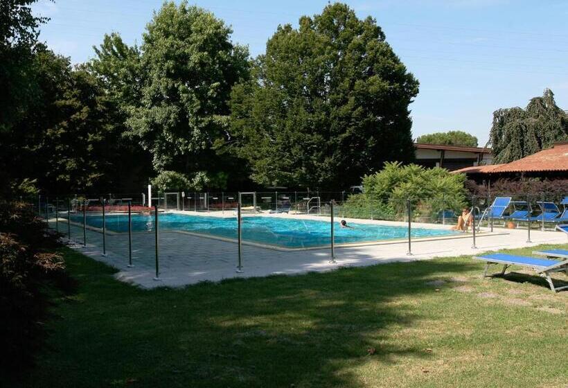 בית מלון כפרי Golf