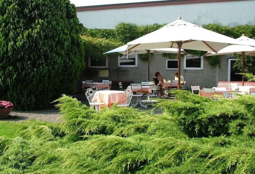 בית מלון כפרי Golf