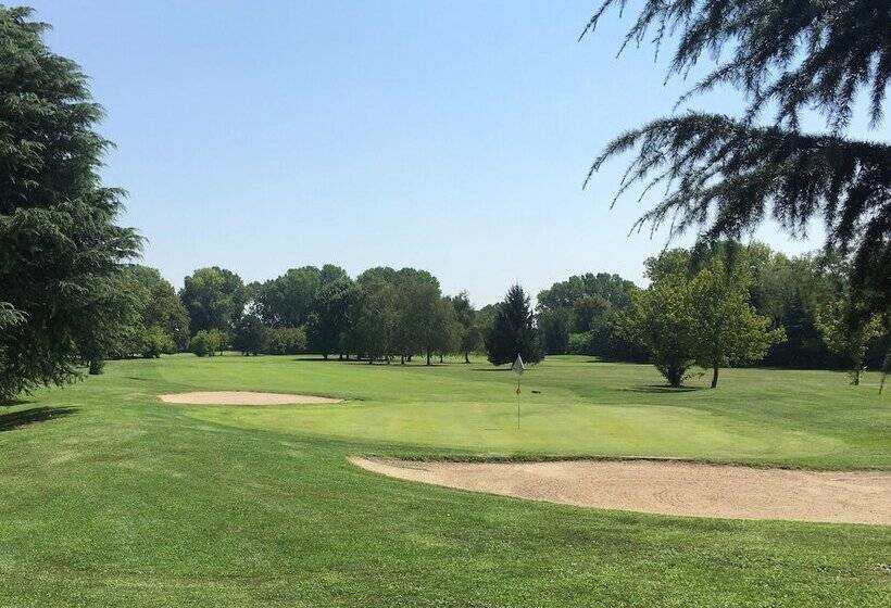 בית מלון כפרי Golf