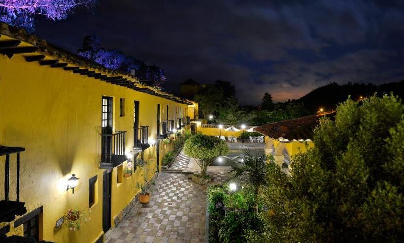 هتل Hacienda El Salitre