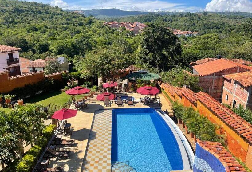 فندق Hicasua Y Centro De Convenciones