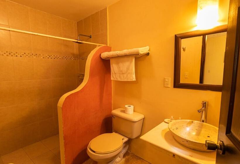 فندق Hostal El Patio