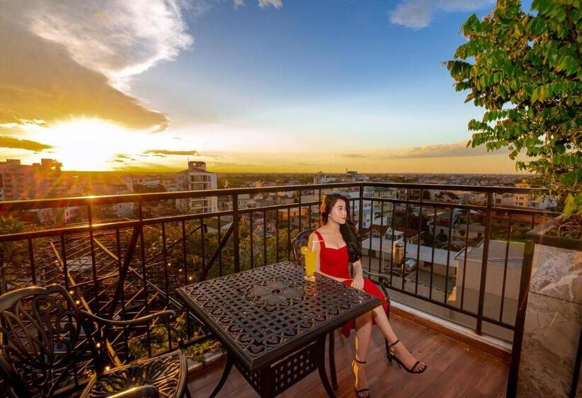 هتل Hue Serene Palace