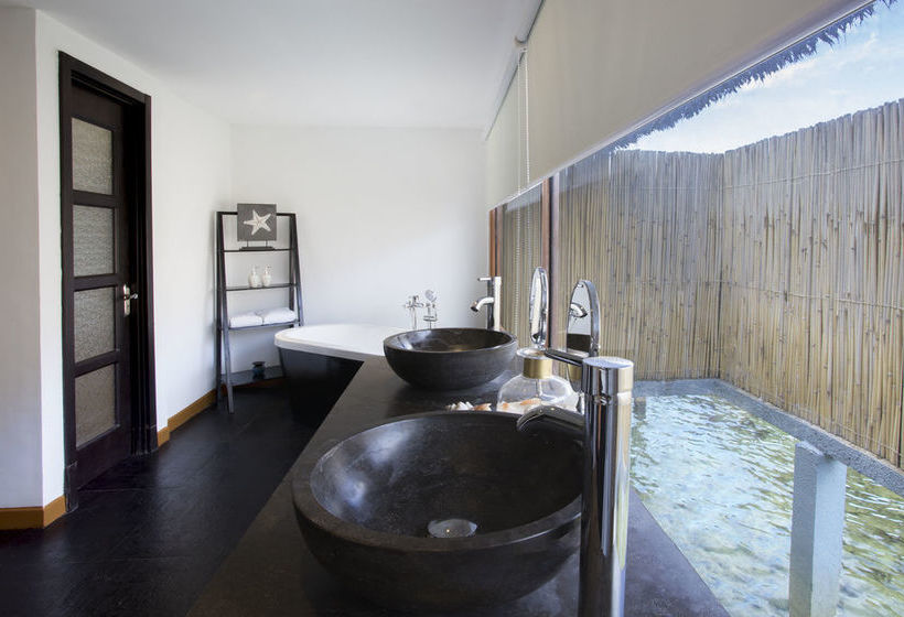 هتل Huma Island Resort & Spa