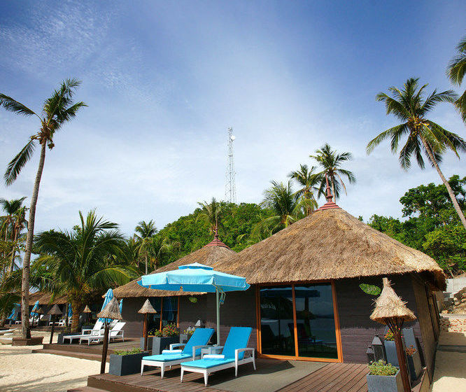 هتل Huma Island Resort & Spa