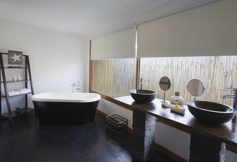 هتل Huma Island Resort & Spa