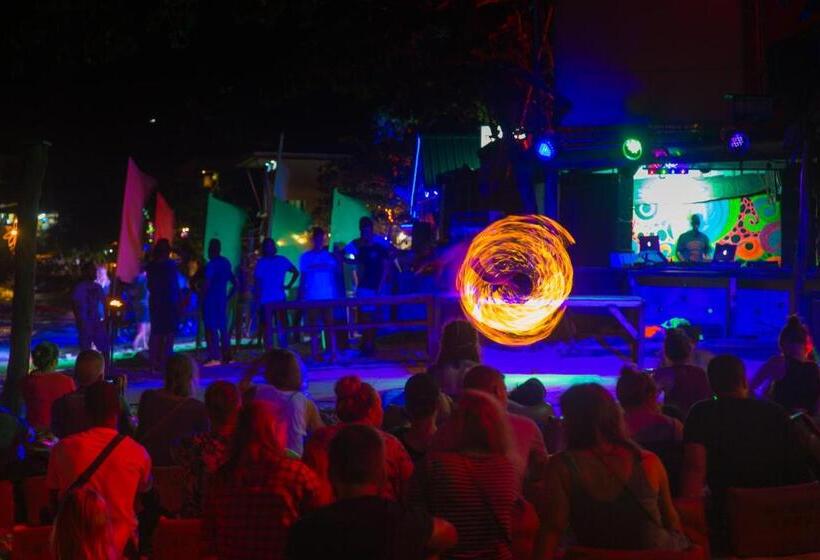 호텔 Ibiza Phi Phi