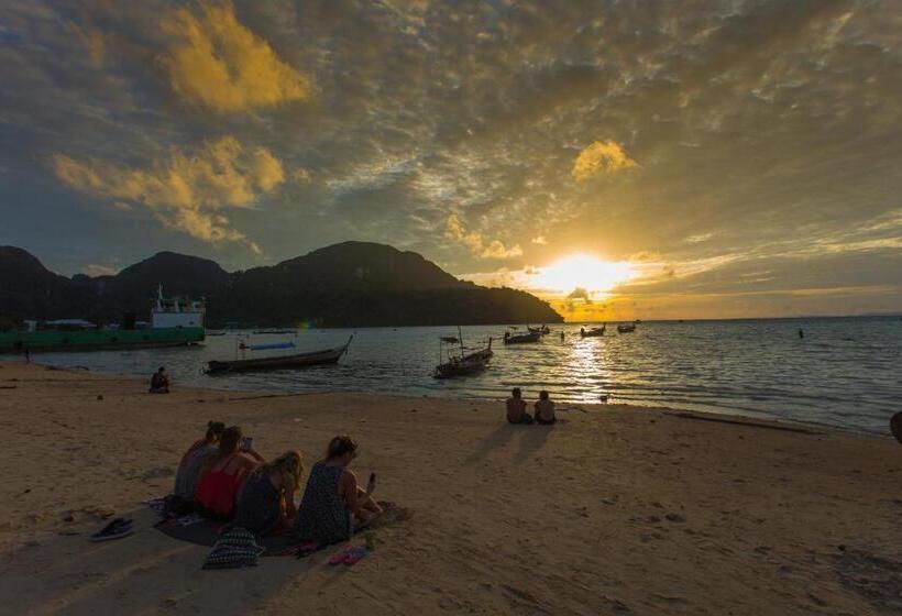 호텔 Ibiza Phi Phi