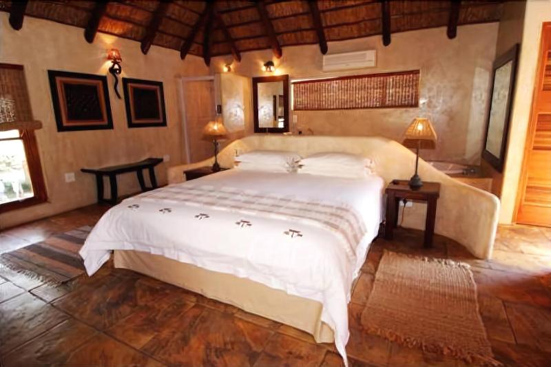 בית מלון כפרי Indlovu River Lodge
