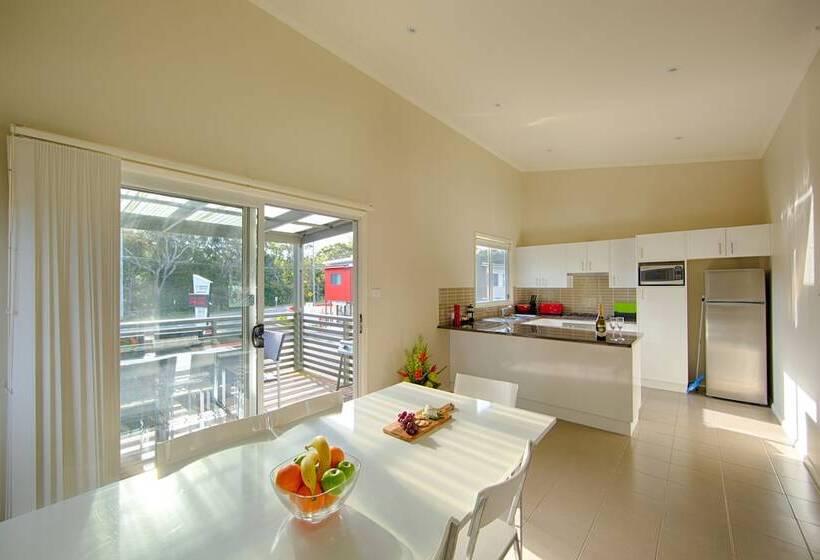 בית מלון כפרי Ingenia Holidays Middle Rock